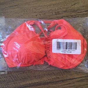 Brand New 36C Victoria's Secret Coral Bikini Top